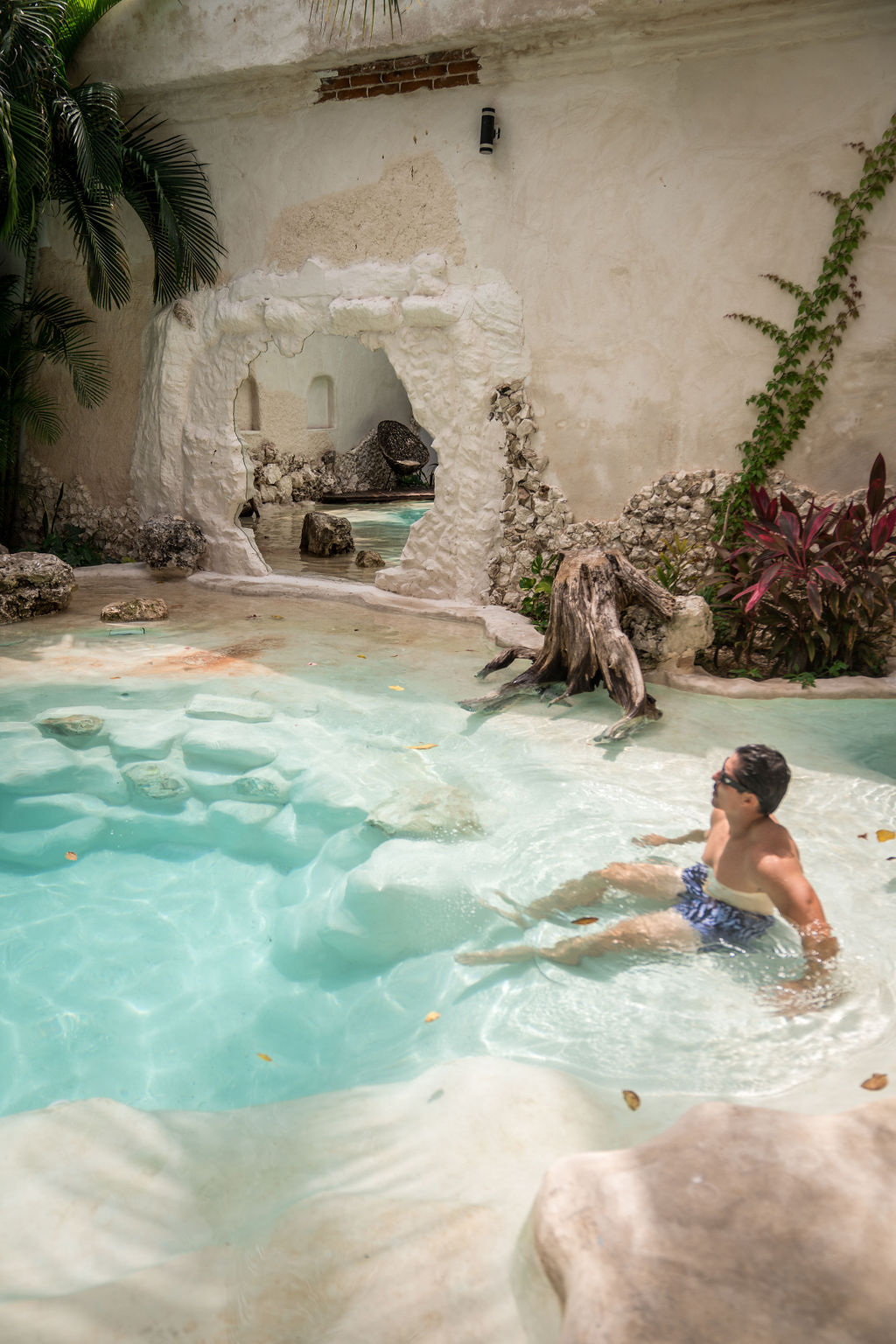 Enigmatic Hotels — proyecto Dzenotik 12