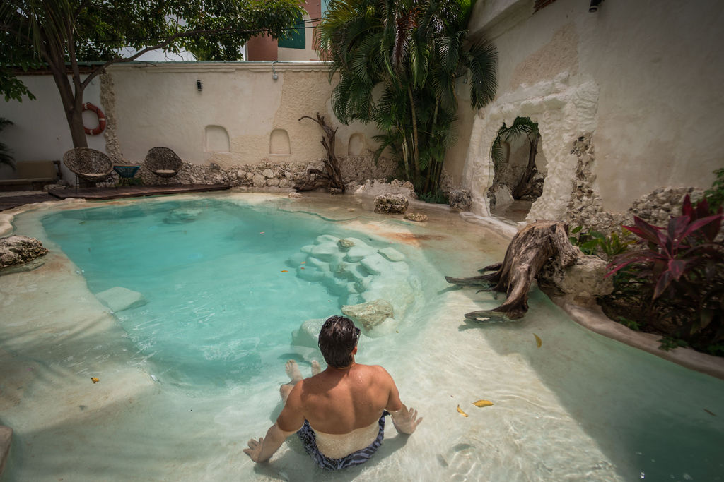 Enigmatic Hotels — proyecto Dzenotik 16