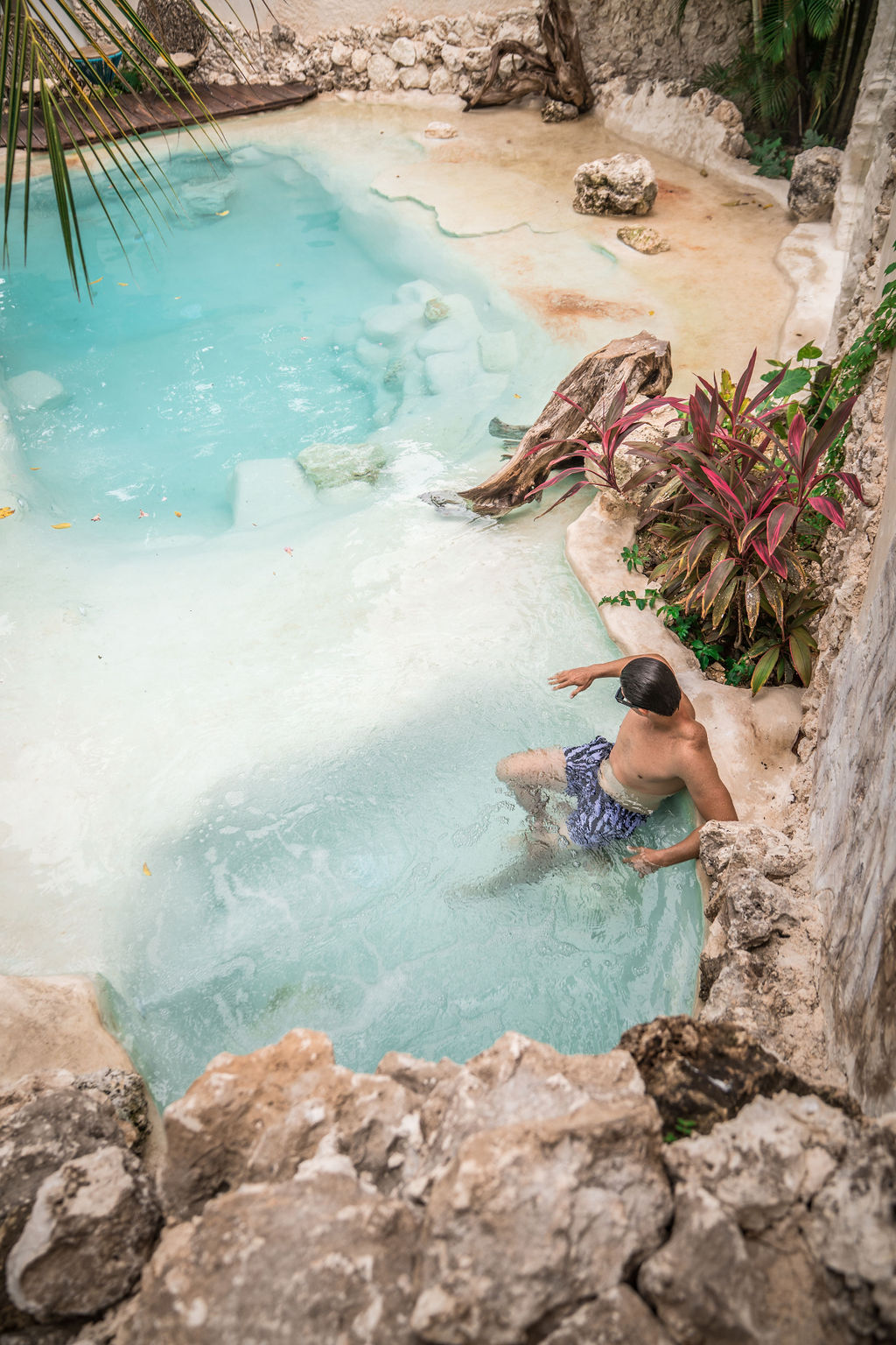 Enigmatic Hotels — proyecto Dzenotik 35